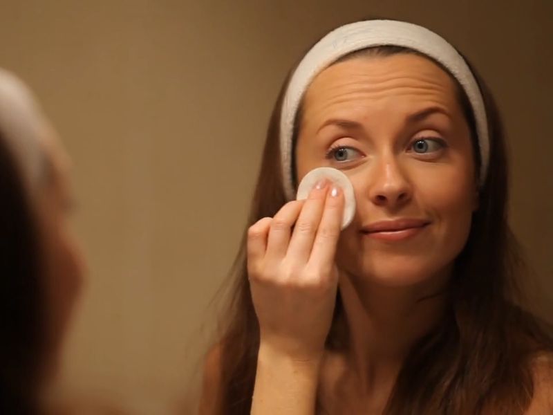 Tokom noći koža se regeneriše i najbolje upija aktivne sastojke: retinol, antioksidanse i peptide.